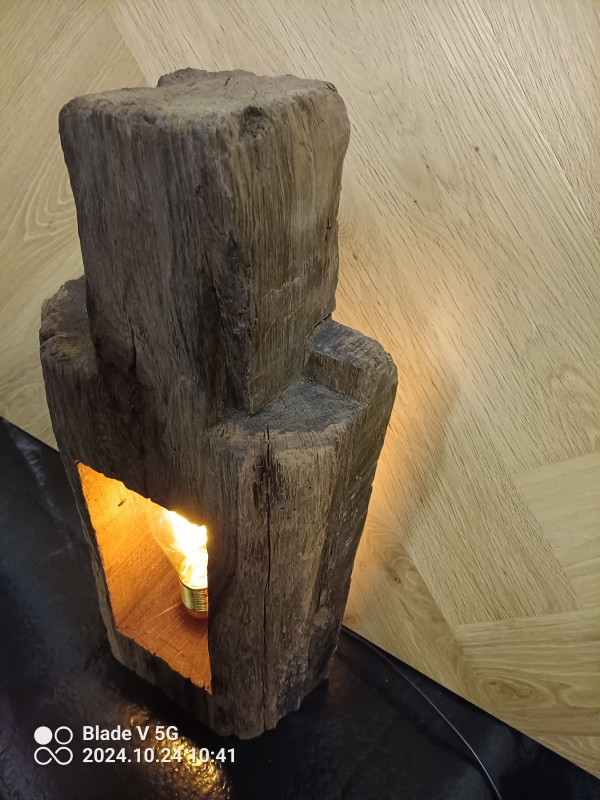 L6 - staande lamp met hout - niek handgemaakt - rotinka parket