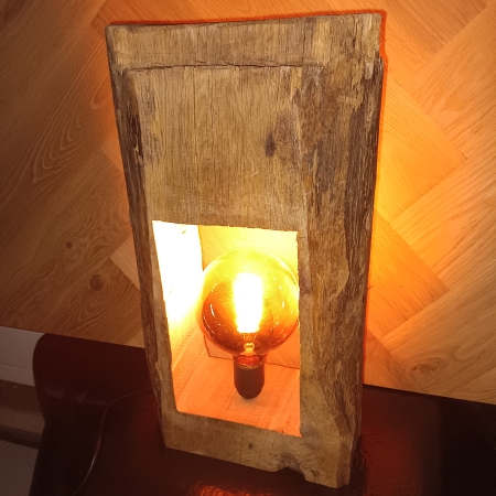 L7 - staande lamp met hout, uniek handgemaakt - rotinka parket - authentoieke hout creaties