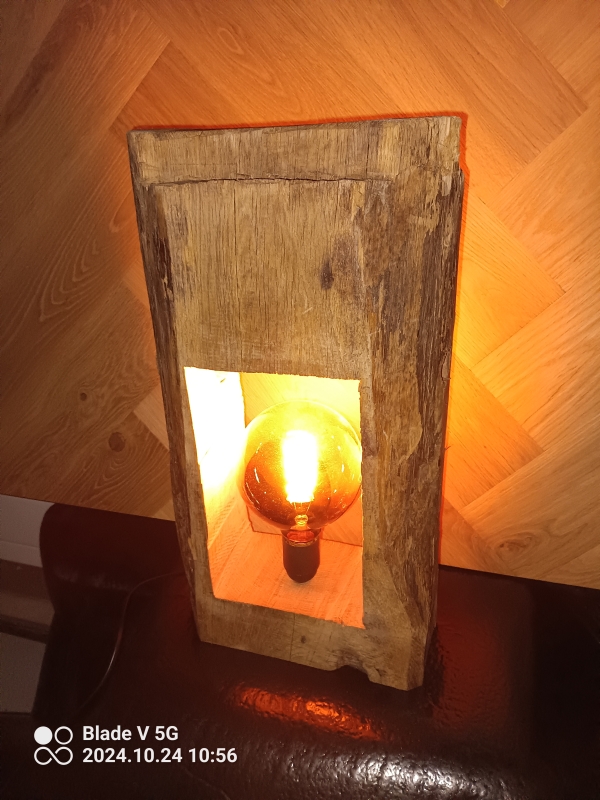 L7 - staande lamp met hout, uniek handgemaakt - rotinka parket - authentoieke hout creaties