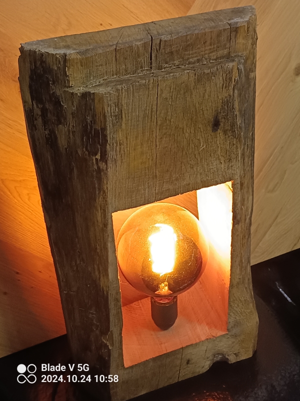 L7 staande lamp met hout uniek handgemaakt rotinka parket authentoieke hout creaties 5 scaled